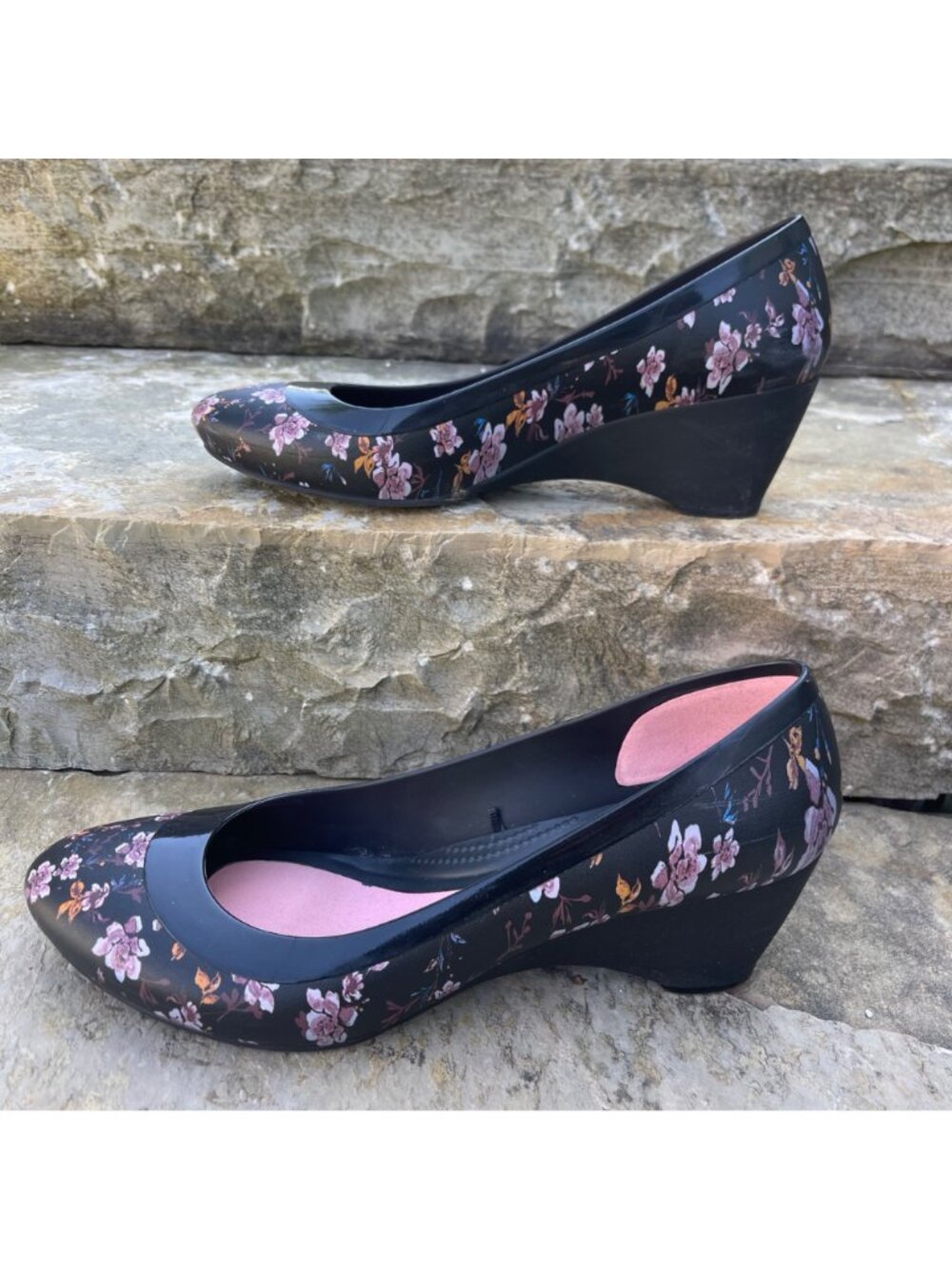 CROCS Womens Floral Comfort Wedge Pumps Size 11 Cottagecore Coquette Feminine - Picture 3 of 14